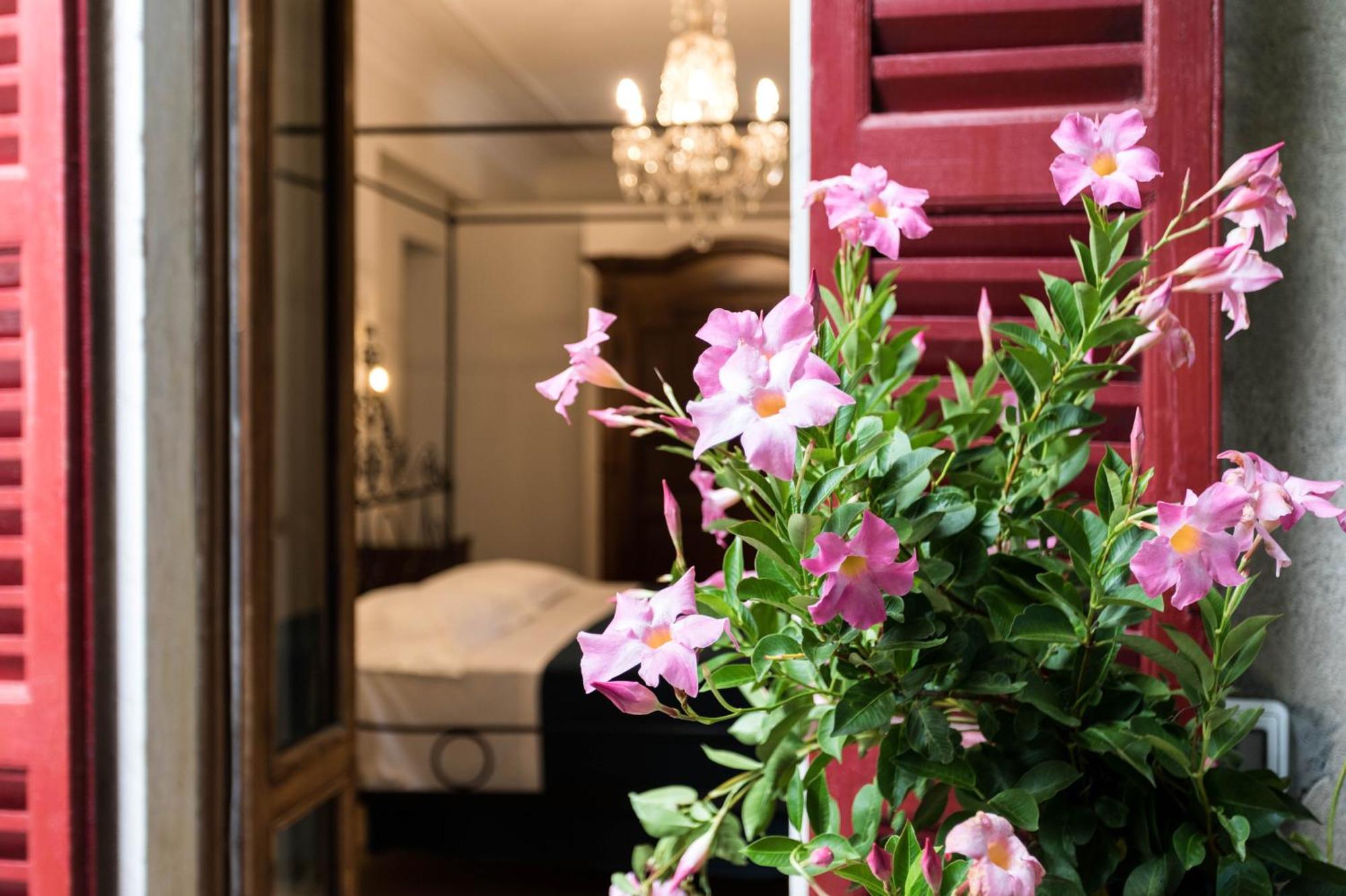 Albergo Ristorante Madonnina Cantello エクステリア 写真