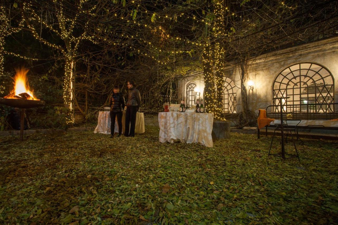 Albergo Ristorante Madonnina Cantello エクステリア 写真